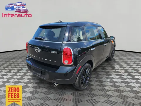 More photos of 2015 MINI Countryman Cooper Hatchback 4D at Interauto, MA