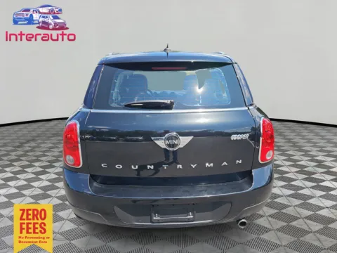 More photos of 2015 MINI Countryman Cooper Hatchback 4D at Interauto, MA