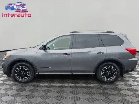 Photos of 2020 Nissan Pathfinder SL Sport Utility 4D for sale in Plainville, MA at Interauto