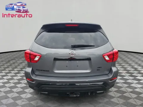 More photos of 2020 Nissan Pathfinder SL Sport Utility 4D at Interauto, MA