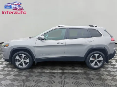 Photos of 2019 Jeep Cherokee Limited Sport Utility 4D for sale in Plainville, MA at Interauto