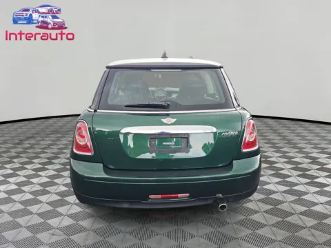 More photos of 2013 MINI Hardtop Cooper Hatchback 2D at Interauto, MA