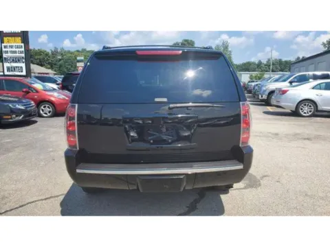 More photos of 2013 GMC Yukon Denali Sport Utility 4D at Interauto, MA