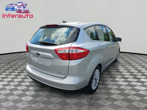More photos of 2016 Ford C-MAX Hybrid SEL Wagon 4D at Interauto, MA