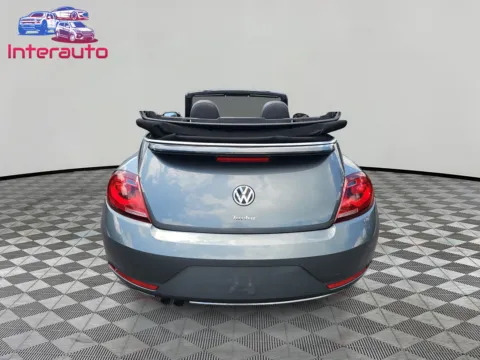 More photos of 2018 Volkswagen Beetle 2.0T SE Convertible 2D at Interauto, MA