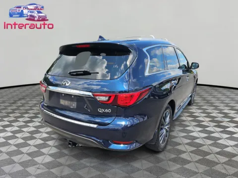 More photos of 2018 INFINITI QX60 3.5 Sport Utility 4D at Interauto, MA