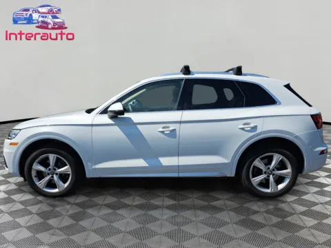 Photos of 2020 Audi Q5 45 TFSI Premium Sport Utility 4D for sale in Plainville, MA at Interauto