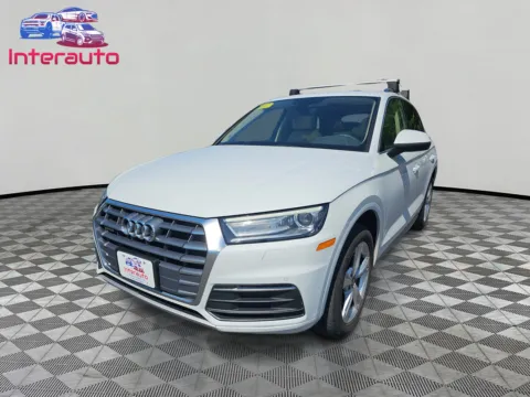 White 2020 Audi Q5 45 TFSI Premium Sport Utility 4D for sale in Plainville, MA