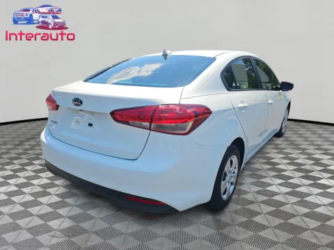 More photos of 2018 Kia Forte LX Sedan 4D at Interauto, MA