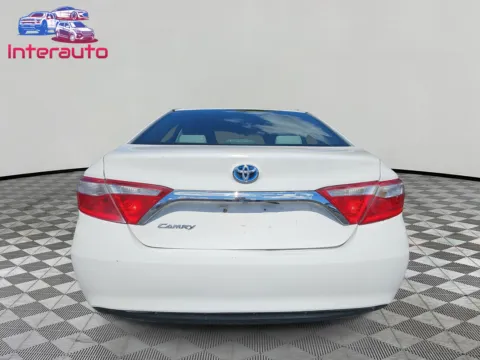 More photos of 2015 Toyota Camry Hybrid LE Sedan 4D at Interauto, MA