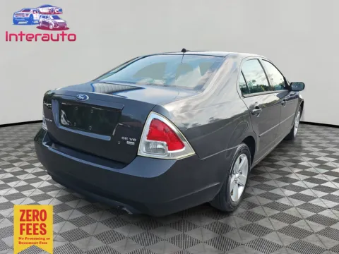 More photos of 2007 Ford Fusion SE Sedan 4D at Interauto, MA