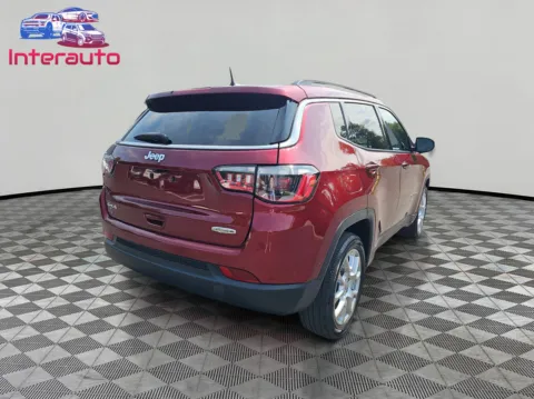 More photos of 2022 Jeep Compass Latitude Lux Sport Utility 4D at Interauto, MA