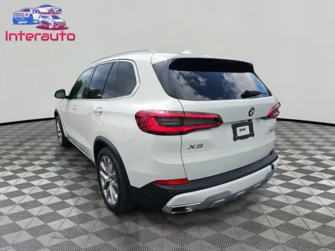 Another view of 2020 BMW X5 xDrive40i Sport Utility 4D for sale in Plainville, MA at Interauto