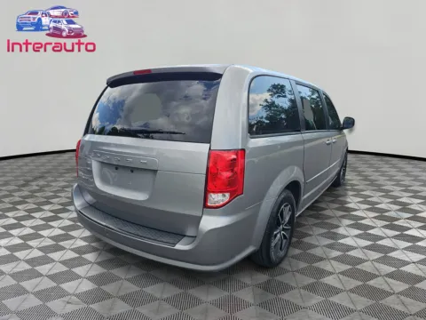 More photos of 2015 Dodge Grand Caravan Passenger SXT Plus Minivan 4D at Interauto, MA