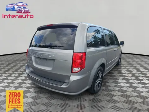 More photos of 2015 Dodge Grand Caravan Passenger SXT Plus Minivan 4D at Interauto, MA