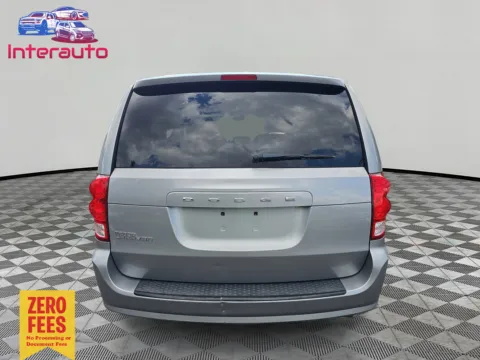 More photos of 2015 Dodge Grand Caravan Passenger SXT Plus Minivan 4D at Interauto, MA