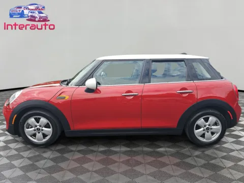 Photos of 2017 MINI Hardtop 4 Door Cooper Hatchback 4D for sale in Plainville, MA at Interauto