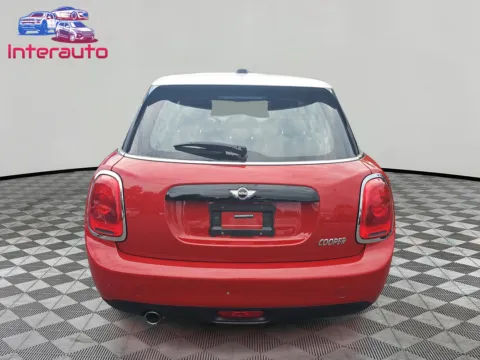 More photos of 2017 MINI Hardtop 4 Door Cooper Hatchback 4D at Interauto, MA
