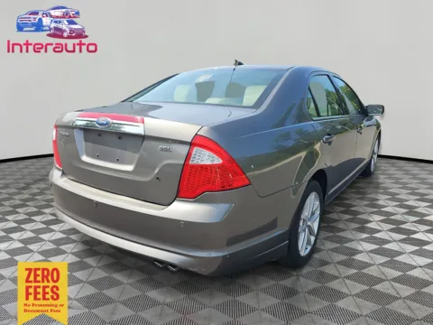 More photos of 2011 Ford Fusion SEL Sedan 4D at Interauto, MA
