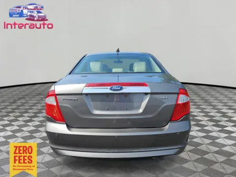 More photos of 2011 Ford Fusion SEL Sedan 4D at Interauto, MA