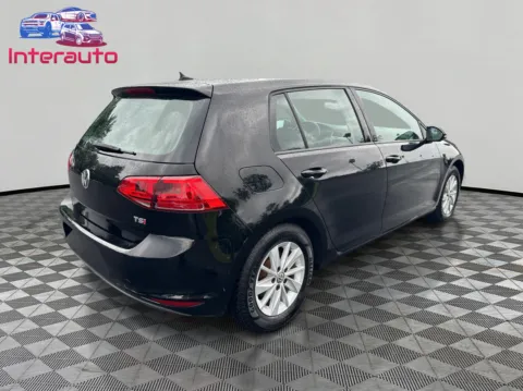 More photos of 2017 Volkswagen Golf TSI S Hatchback Sedan 4D at Interauto, MA