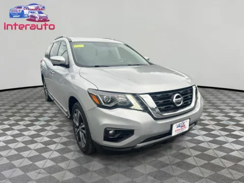More photos of 2019 Nissan Pathfinder Platinum Sport Utility 4D at Interauto, MA