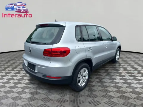 More photos of 2012 Volkswagen Tiguan 2.0T S Sport Utility 4D at Interauto, MA