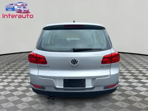 More photos of 2012 Volkswagen Tiguan 2.0T S Sport Utility 4D at Interauto, MA