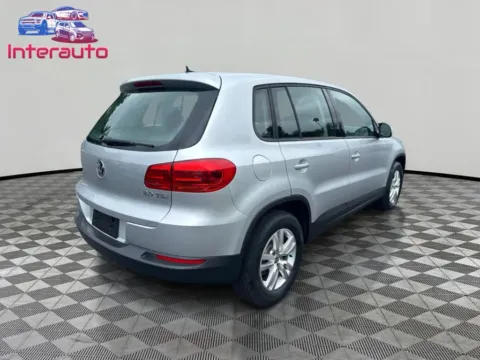 More photos of 2012 Volkswagen Tiguan 2.0T S Sport Utility 4D at Interauto, MA