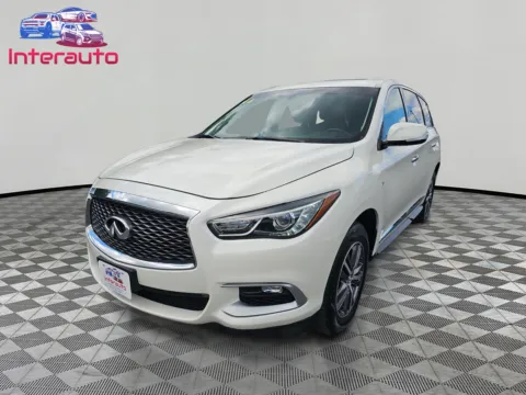 White 2016 INFINITI QX60 3.5 Sport Utility 4D for sale in Plainville, MA