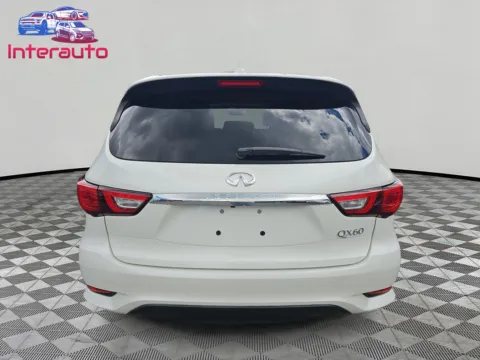 More photos of 2016 INFINITI QX60 3.5 Sport Utility 4D at Interauto, MA