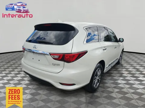 More photos of 2016 INFINITI QX60 3.5 Sport Utility 4D at Interauto, MA