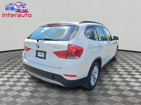 More photos of 2015 BMW X1 xDrive28i Sport Utility 4D at Interauto, MA