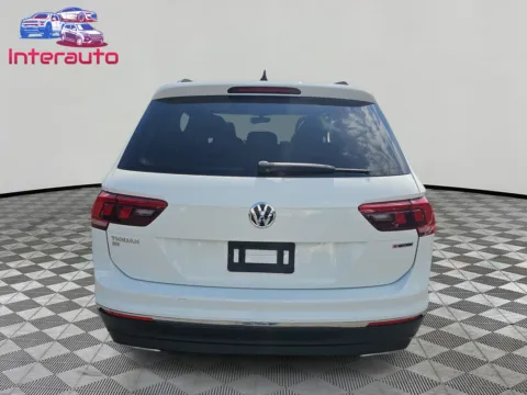 More photos of 2021 Volkswagen Tiguan SE 4MOTION Sport Utility 4D at Interauto, MA