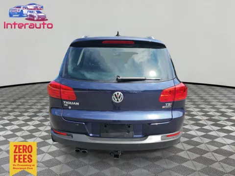 More photos of 2016 Volkswagen Tiguan 2.0T SEL 4Motion Sport Utility 4D at Interauto, MA