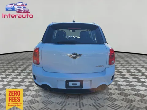 More photos of 2012 MINI Countryman Cooper S ALL4 Hatchback 4D at Interauto, MA