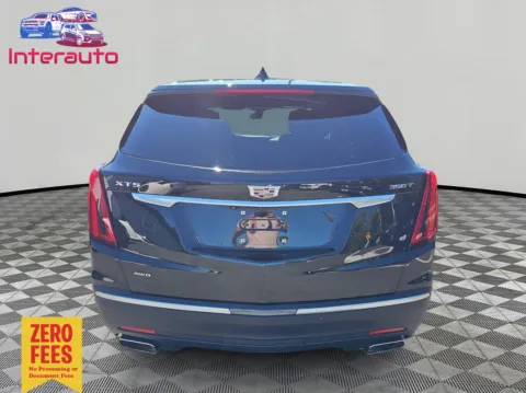 More photos of 2022 Cadillac XT5 Luxury Sport Utility 4D at Interauto, MA