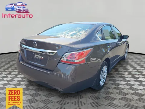 More photos of 2015 Nissan Altima 2.5 S Sedan 4D at Interauto, MA
