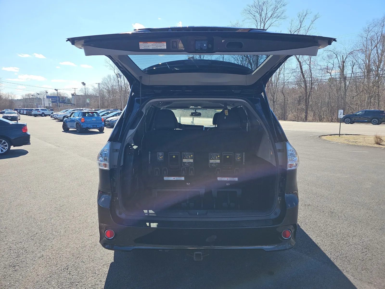 2017 Toyota Sienna SE - Photo 17