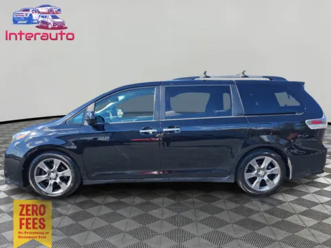 Photos of 2017 Toyota Sienna SE Minivan 4D for sale in Plainville, MA at Interauto