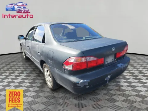 Another view of 2000 Honda Accord SE Sedan 4D for sale in Plainville, MA at Interauto