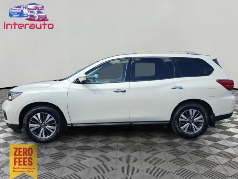 Photos of 2017 Nissan Pathfinder SL Sport Utility 4D for sale in Plainville, MA at Interauto