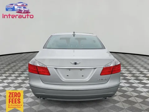 More photos of 2010 Hyundai Genesis 3.8 Sedan 4D at Interauto, MA