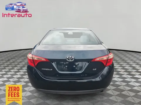 More photos of 2018 Toyota Corolla LE Sedan 4D at Interauto, MA