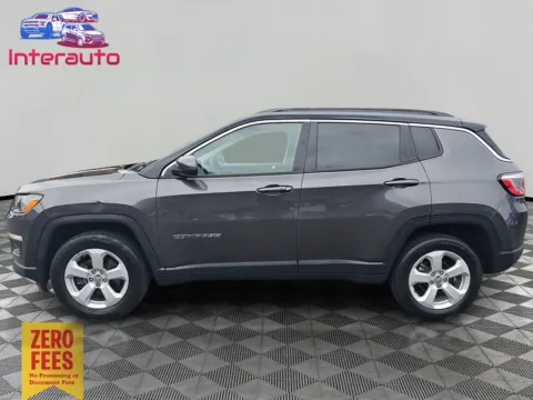 Photos of 2018 Jeep Compass Latitude Sport Utility 4D for sale in Plainville, MA at Interauto