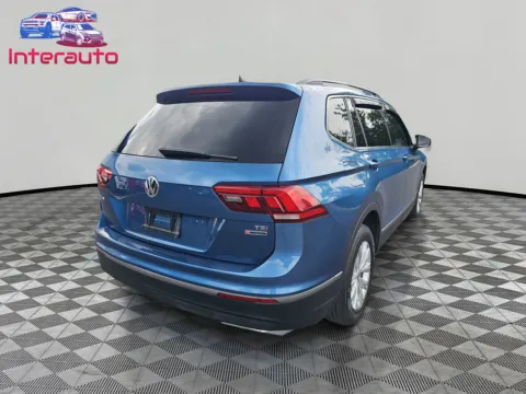 More photos of 2018 Volkswagen Tiguan 2.0T SE 4MOTION Sport Utility 4D at Interauto, MA
