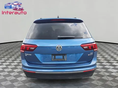 More photos of 2018 Volkswagen Tiguan 2.0T SE 4MOTION Sport Utility 4D at Interauto, MA