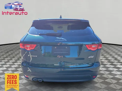 More photos of 2018 Jaguar F-PACE 20d Prestige Sport Utility 4D at Interauto, MA