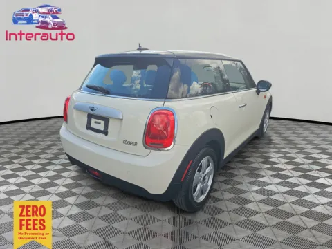 More photos of 2015 MINI Hardtop 2 Door Cooper Hatchback 2D at Interauto, MA