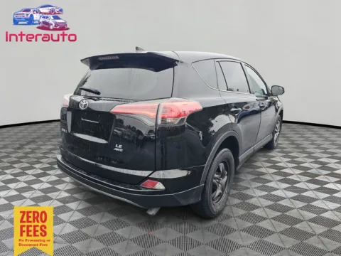 More photos of 2018 Toyota RAV4 LE Sport Utility 4D at Interauto, MA